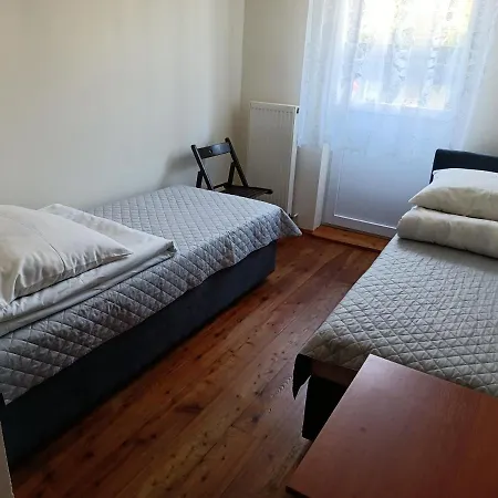 Bialy Dom Apartment *